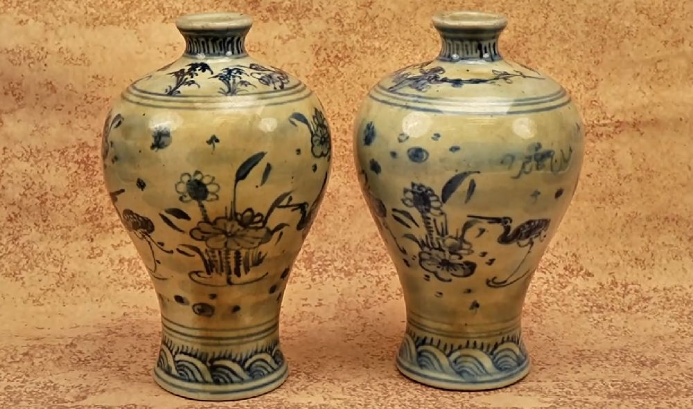 《万福攸同款青花梅瓶》